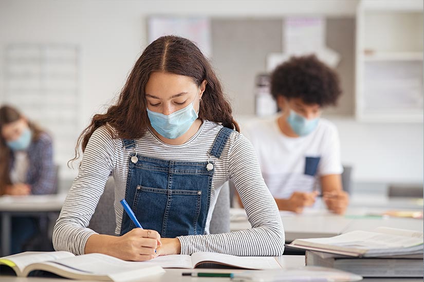 Corona-Pandemie: Ein Amtsrichter hebt Maskenpflicht an Thüringer Schulen auf